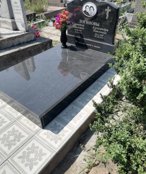 Памятник двойной 92